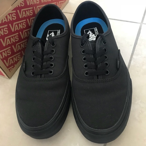 vans authentic uc